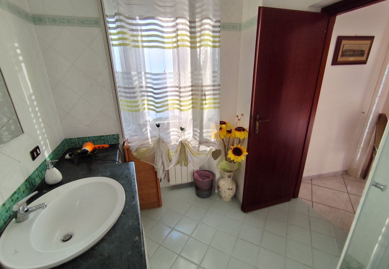Ferienwohnung in Ponza - Turistcasa - Salsedine -