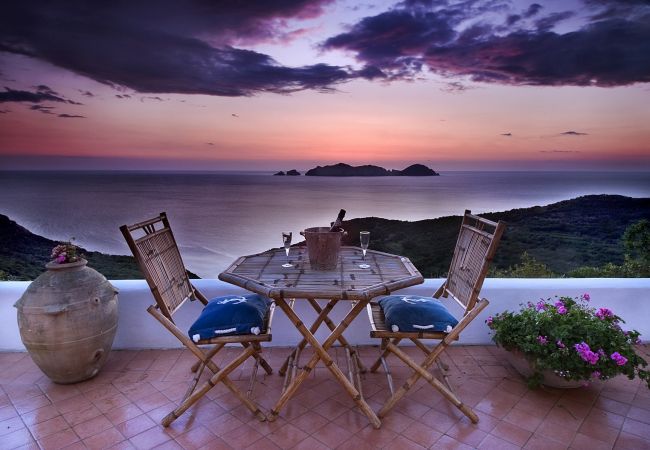 Rent by room in Ponza - B&B Il  Gabbiano Junior Suite