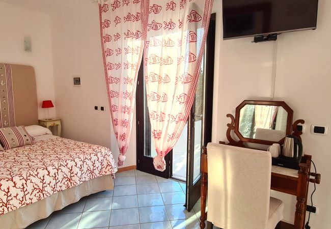 Rent by room in Ponza - B&B Il Gabbiano camera tripla 06